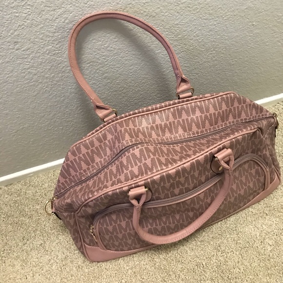 LAST 1! NWT Travel Bag Boutique - Picture 3 of 9